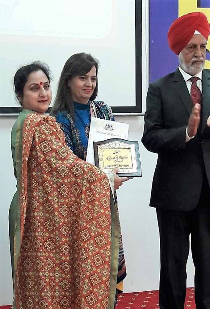 CT Group of Institution-Best Teacher Award 2017 - Mrs. Harpreet Kaur